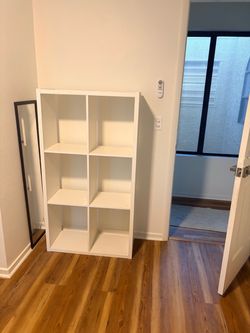 White Cube Shelf