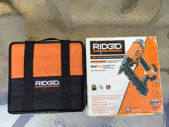 Ridgid 1-1/2 Finish Stapler (18 Gauge) Contractor’s Bag + 200 Staples