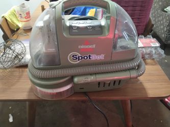 Spot carpet cleaner