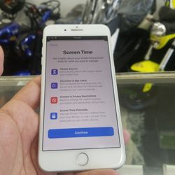 iPhone 8 Plus FACTORY UNLOCK 64gb 