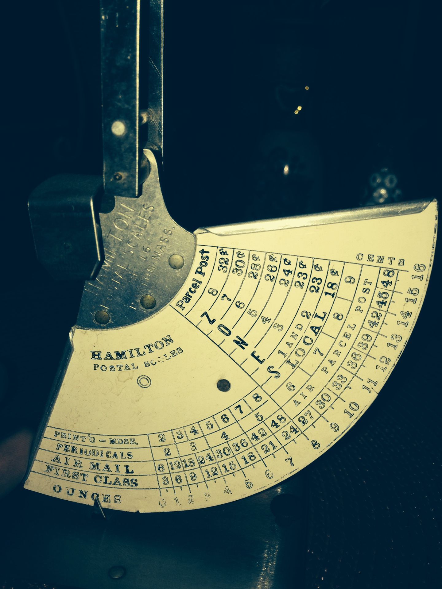 Hamilton Postal Scale Mid century 16 Ounce
