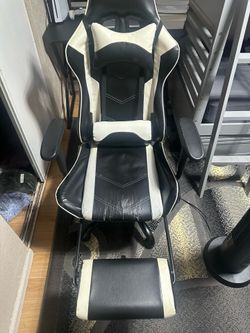 Gaming chair