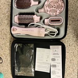 Beachwaver Blow Brush