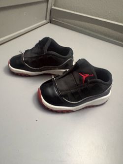 Toddler shoes 7c Jordan 11 Retro Low Bred - NO LACES