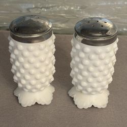 Vintage White Milk Glass Hobnail Leaf Footed Salt & Pepper Shakers