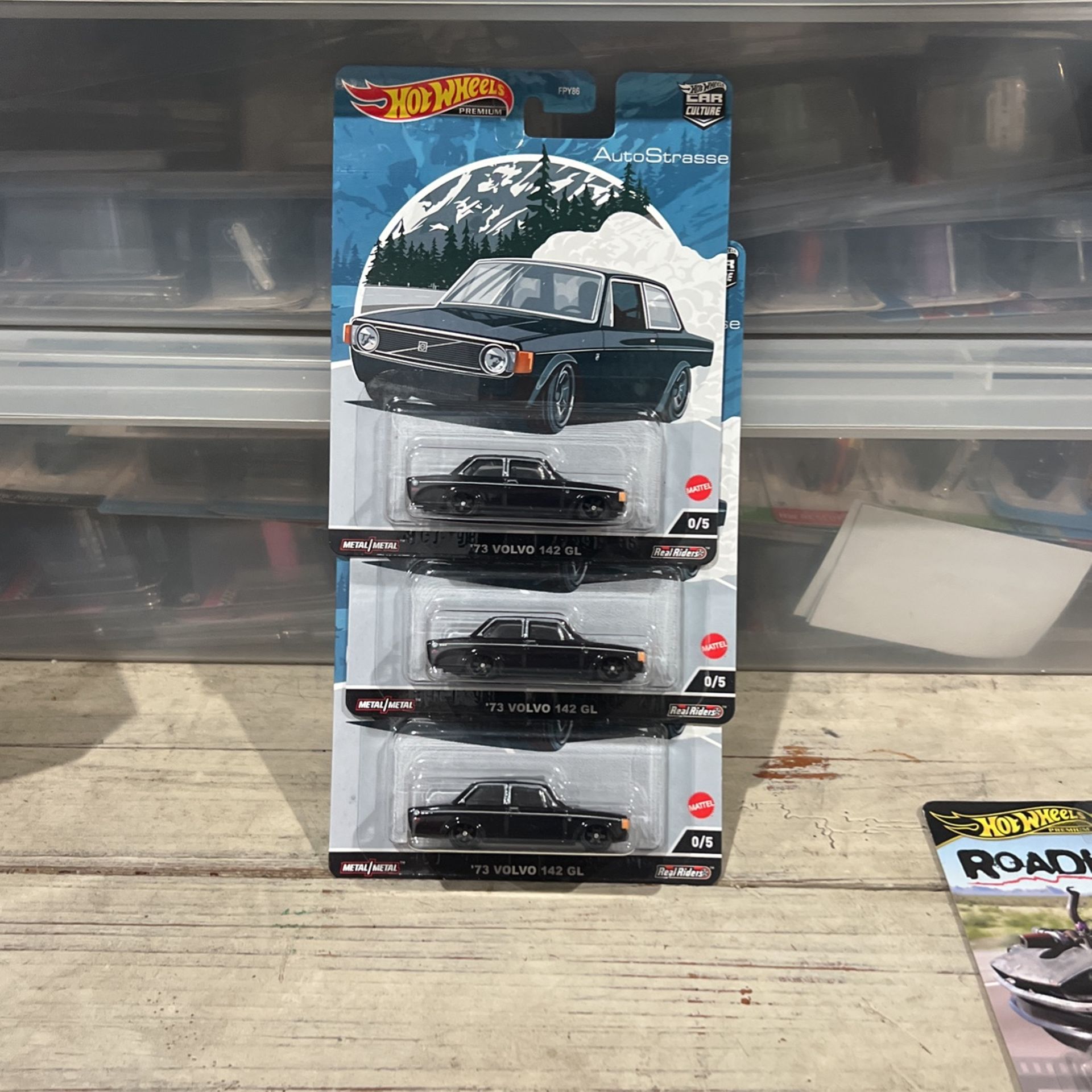 Coche Diecast Volvo 142 GL Hot Wheels Premium 2022 Car Culture "Auto