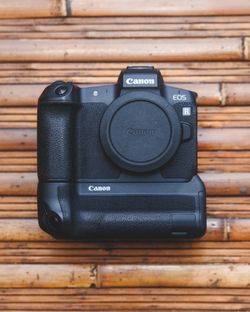 Canon EOS R w/ BG-E22 Battery Grip for Sale in Seattle, WA - OfferUp