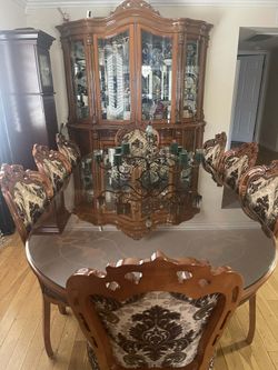 Italian Dinning set with buffet cabinet