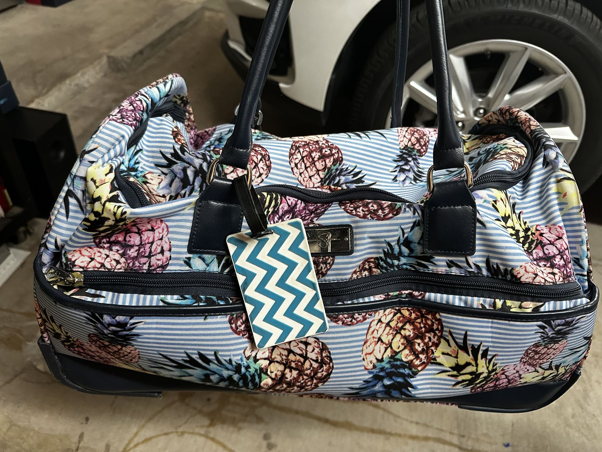 Jessica Simpson Rolling Bag