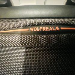 Wolfrealm carry on laptop bag