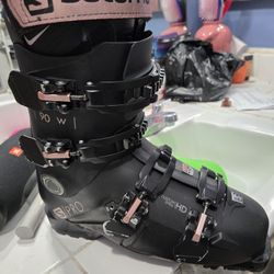 Salomon Ski Boots