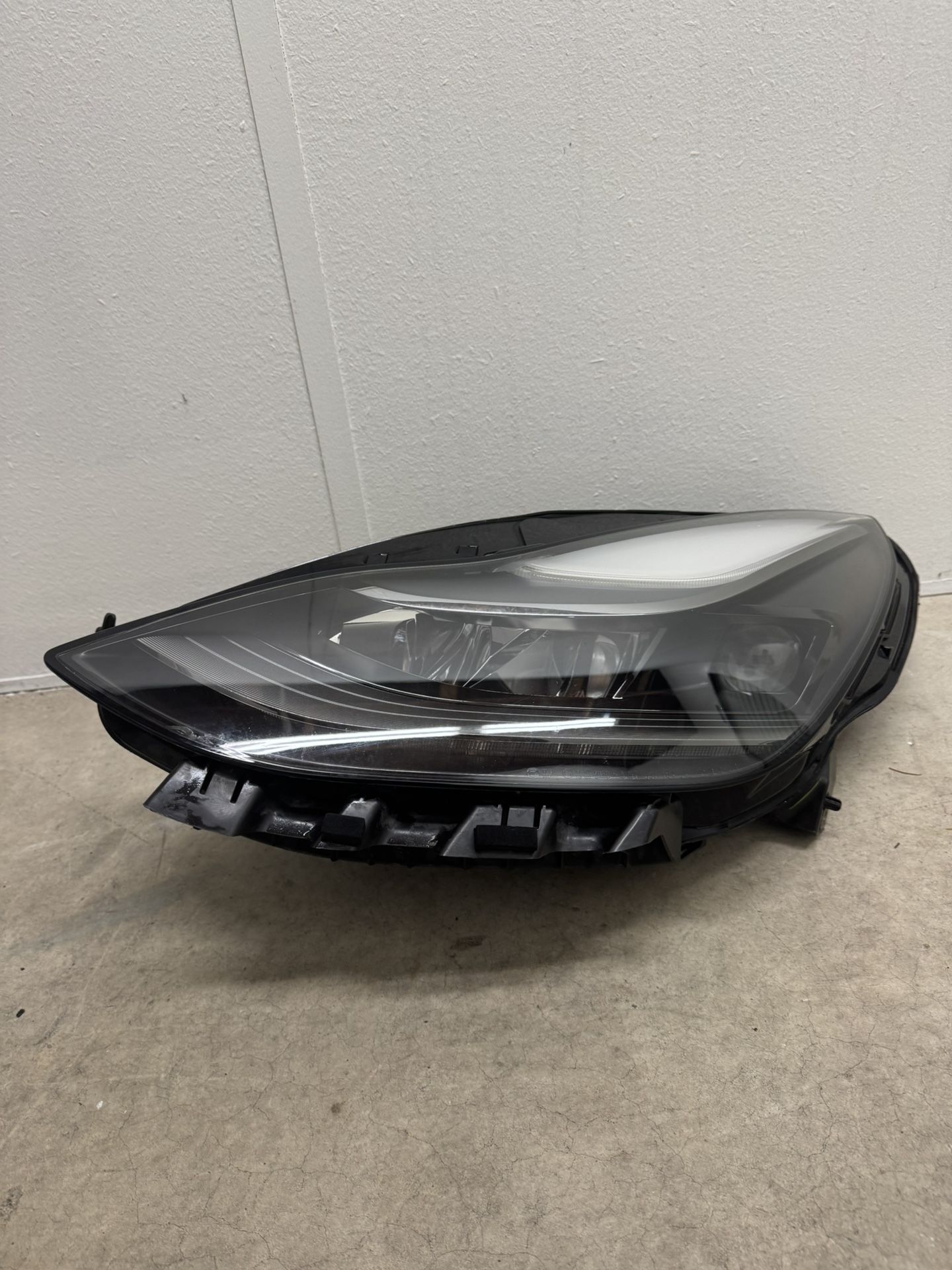 2019-2023 TESLA MODEL 3 Y HEADLIGHT OEM LEFT DRIVER SIDE LED HEADLAMP 245.108-01