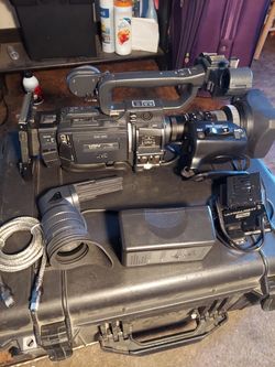 JVC GY-HD100 PRO HD VIDEO CAMERA 
