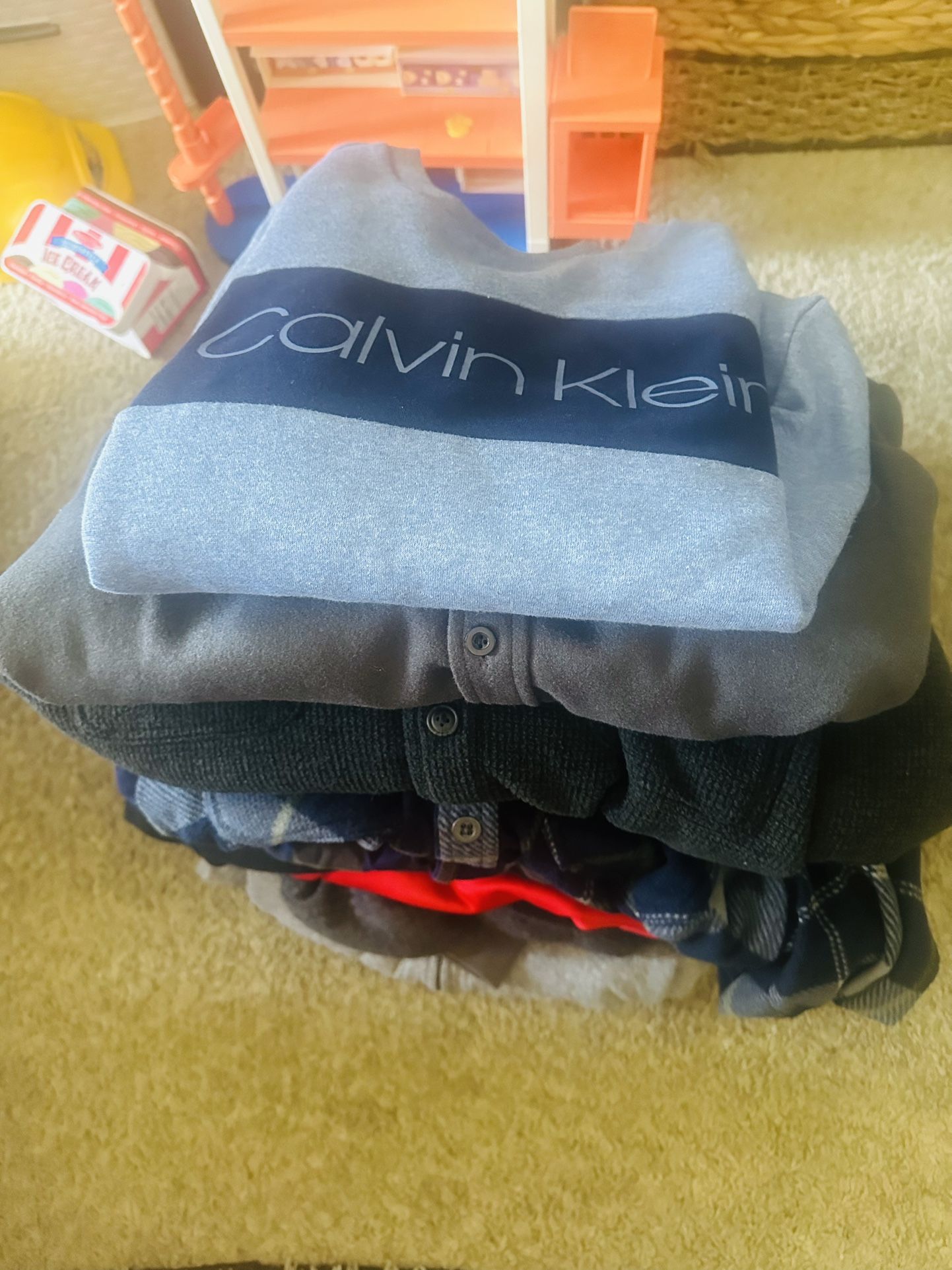 Men’s Sweaters/hoodies, Star Wars Baby Yoda/plushies, Skullcandy Earbuds 