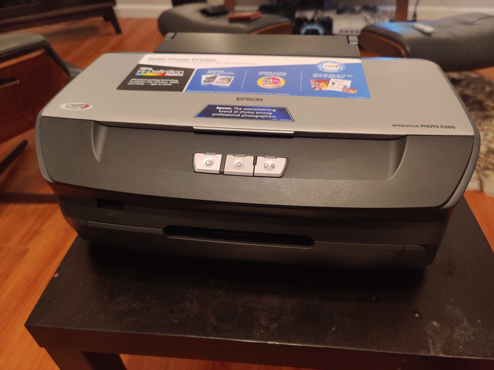 Epson R260 Ultra Hi-Definition Photo Printer
