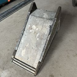 Pivit Ladder Tool