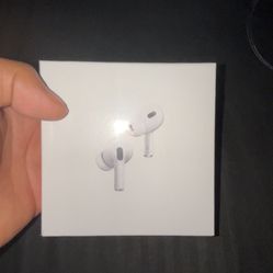 Apple AirPods Pro (2nd Gen) with MagSafe Charging Case (USB-C)