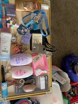 Miscellaneous Beauty, Keychains, Wallets & Accessories – Prices Listed!