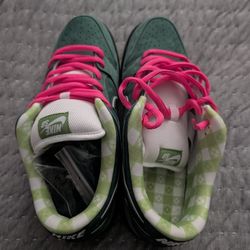 Green Lobster Dunks