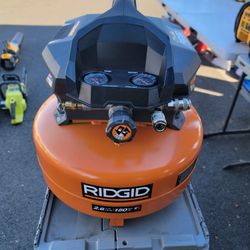 Compressor Ridgid 6 Gallons 