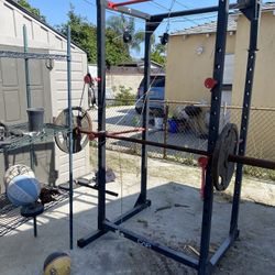 Squat Rack With Bar