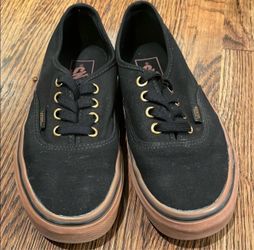 Vans Authentic Low-Top Sneakers Black Gum Sole