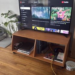 TV stand on wheels