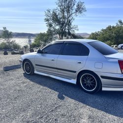 Hyundai 2008, 80,000 Miles, 4 Cylinders 