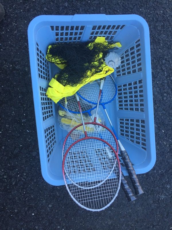 Badminton