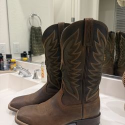 New Ariat Boots For Sale 