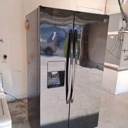 Black Refrigerator 