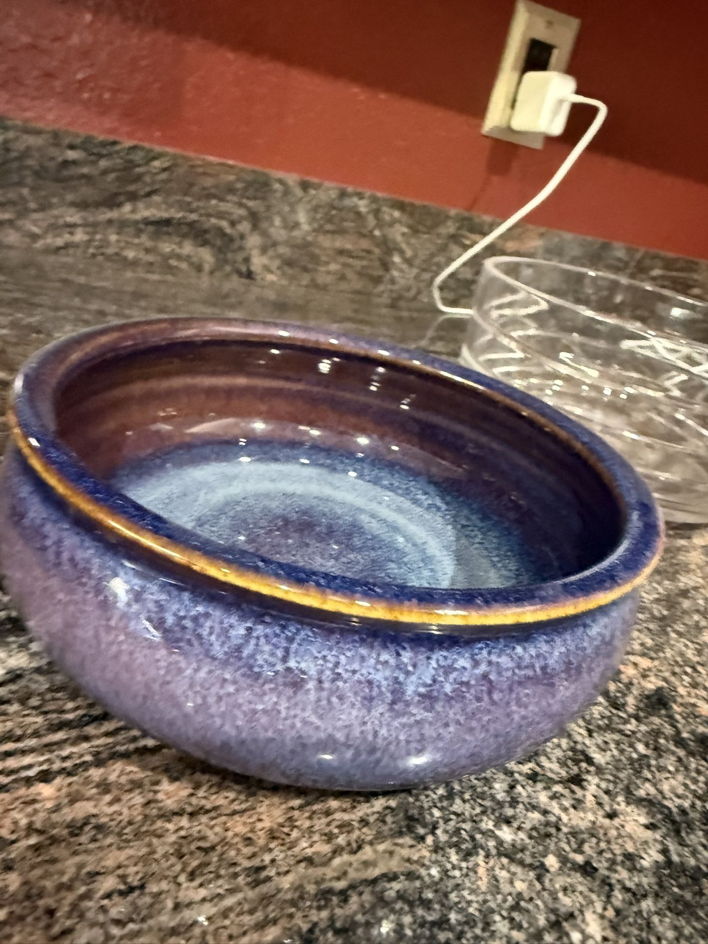 Ceramic bowl Modern