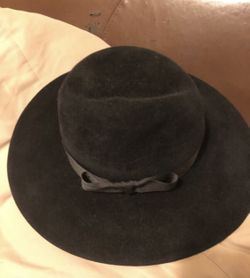Preston and Olivia Hat