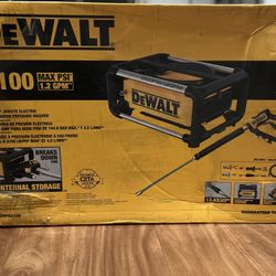 Dewalt 2100 PSI 1.2 GPM 13 Amp Cold Water Electric Pressure Washer with Internal Equipment Storage