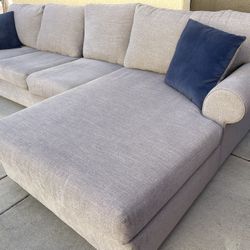 Sectional Couch 