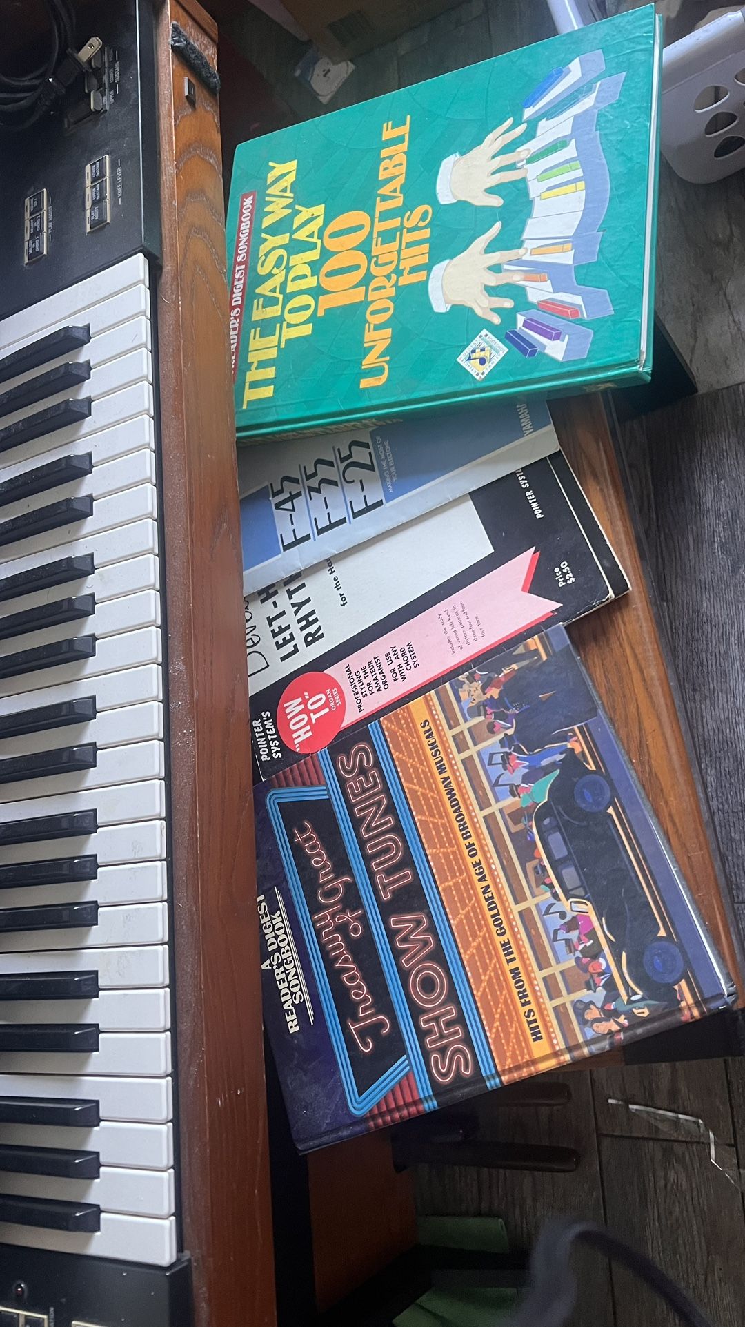 Free Piano With Books