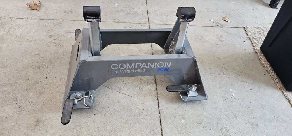 B&W RVB3710 20K COMPANION 5TH WHEEL HITCH BASE FOR CHEVY PUCK SYSTEM