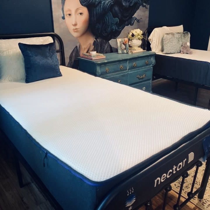  Nectar Premier Mattress Twin XL, Like New, Perfect Condition, Authentic Badge
