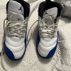 boys shoes size 3 and 4