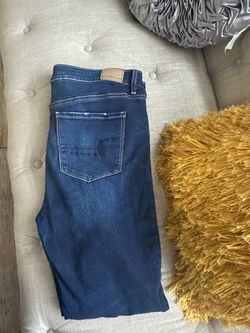 Woman American eagle jeans size 14