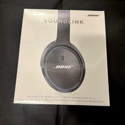 Brand New Bose SoundLink II Wireless Headphones – FACTORY SEALED – $140 (Malden, MA)