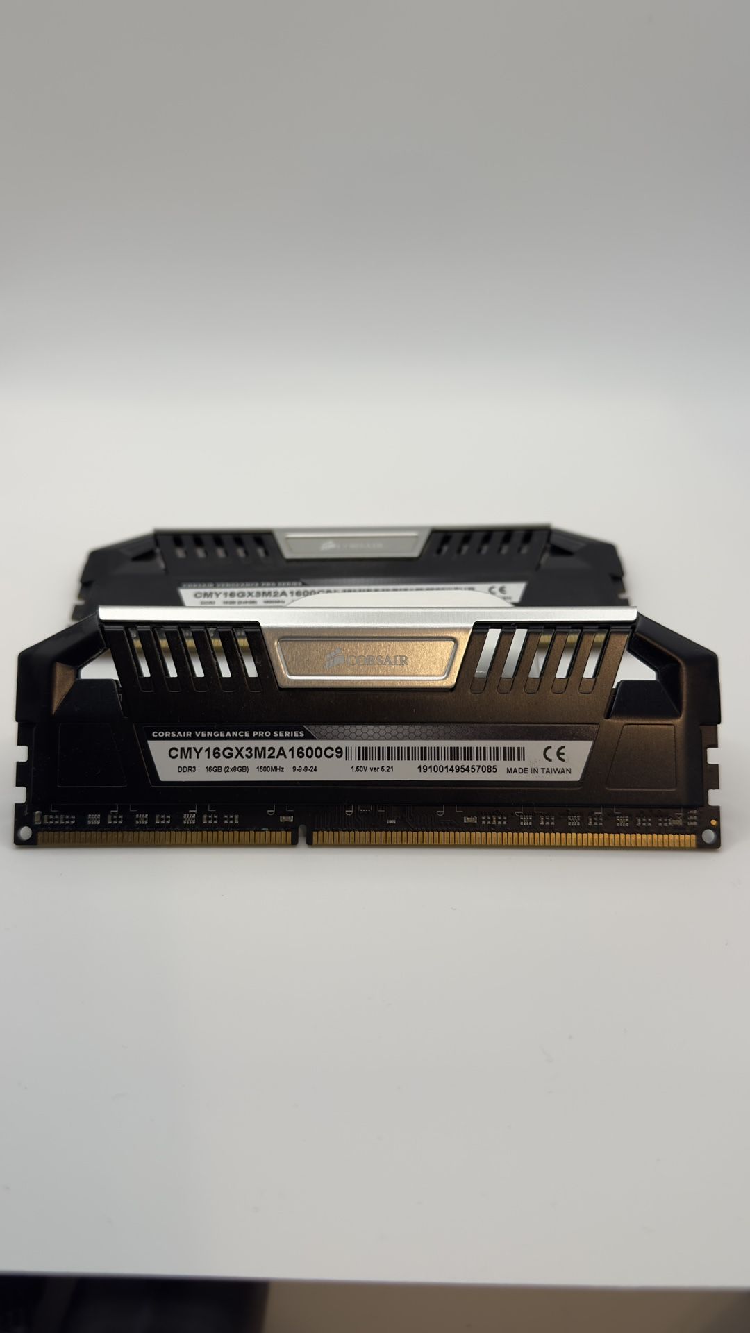 CORSAIR VENGEANCE PRO 16GB (2X8GB) DDR3 1600 MHZ RAM