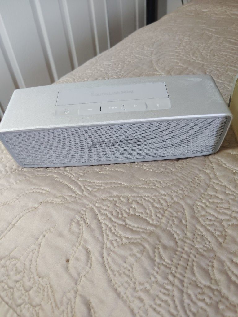 Bose Sound Link Mini Bluetooth Wireless Speaker $75 Cash