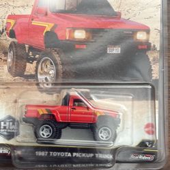 Hot Wheels Premium 1987 Toyota Pickup Truck HW Off Road 2025 | New 4x4