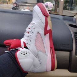 6.5y Valentines Retro Jordans