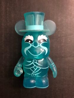 Haunted Mansion Hitchhiking Ghost Phineas Pock Vinylmation