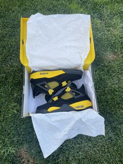 Jordan 4 Retro Thunder 🐝 9.5M