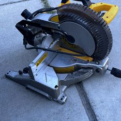 Corded Dewalt saw