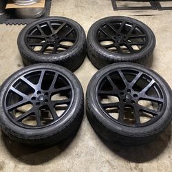 22” Wheels & Worn Tires 5x5