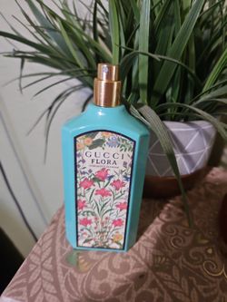 Perfume Gucci flora